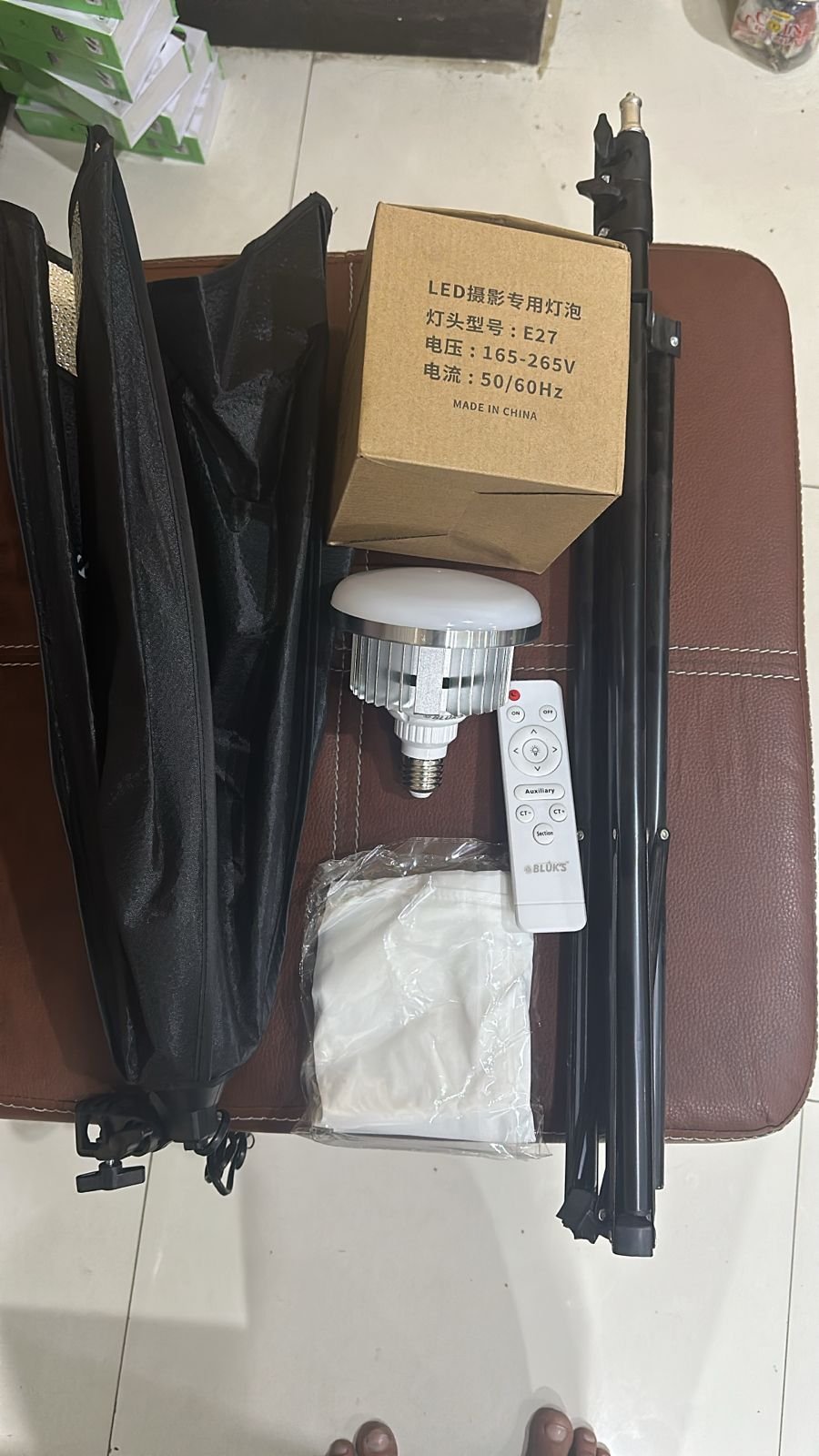 Softbox Lighting Kit, Photography Studio Light with Reflector and 3 Colors Temperature 45W Bulb with Remote, Professional Photo Studio Equipment for Portrait Video - Image 4
