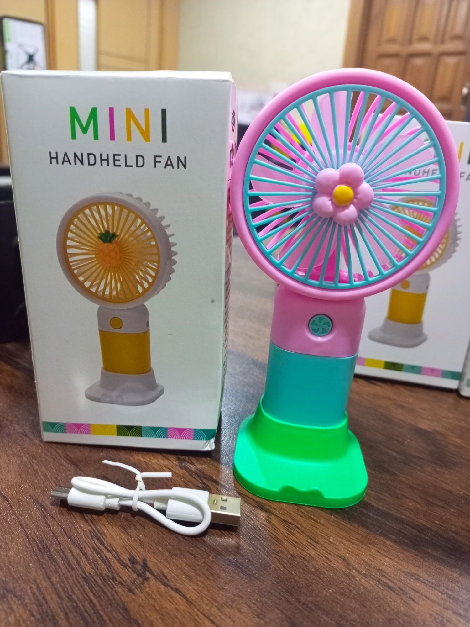 mini handeld fan - Image 3