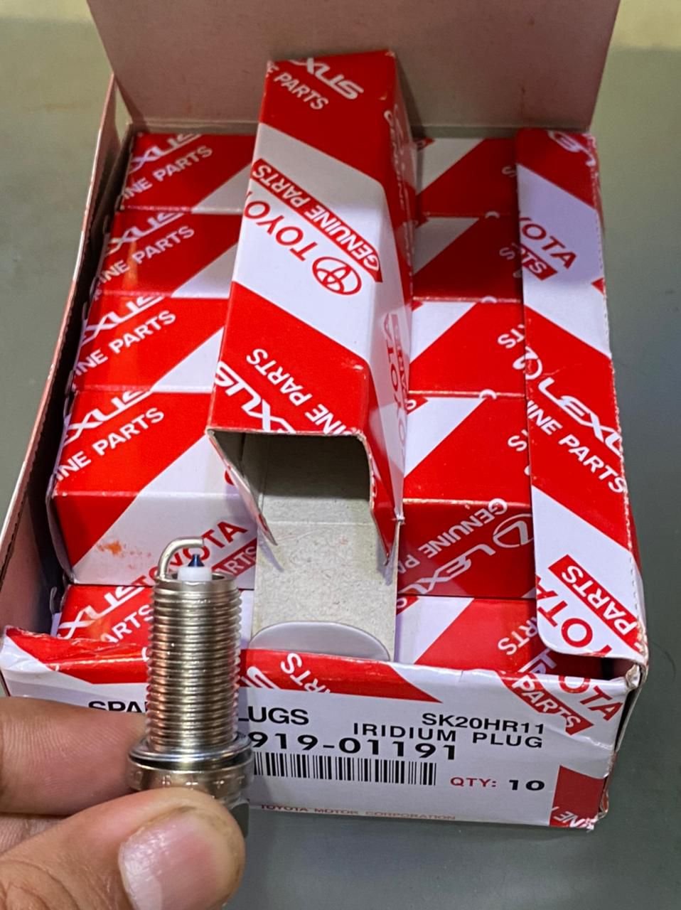 Toyota Packing Denso Spark Plug - Iridium 90919-01191(SK20HR11)