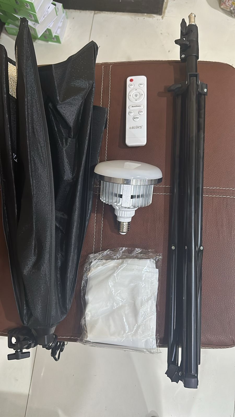 Softbox Lighting Kit, Photography Studio Light with Reflector and 3 Colors Temperature 45W Bulb with Remote, Professional Photo Studio Equipment for Portrait Video - Image 6