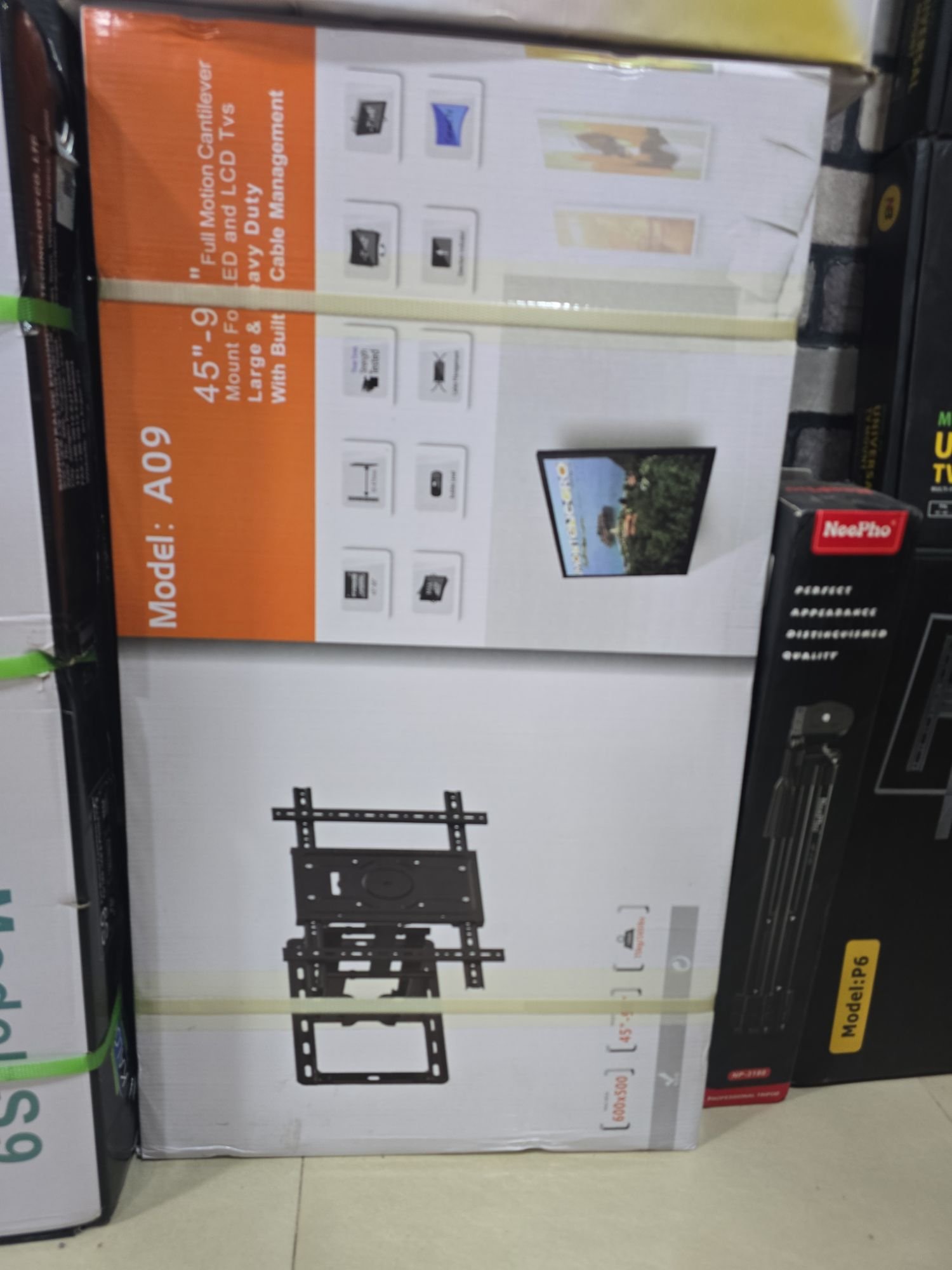 Universal Full Motion TV Wall Mount Bracket 45"-90" LED LCD TV Mount Model A09