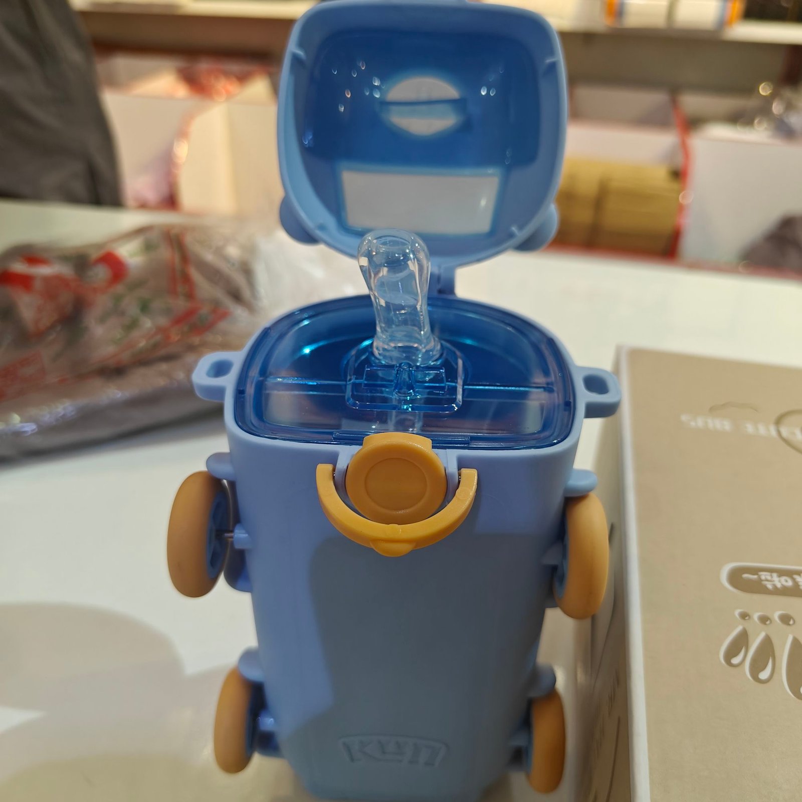 Cute Bus Shaped Water Bottle For Kids With Straw 500ML Bus Shape Toy Car Water Bottle Bus Water Bottle for Kids - Image 2